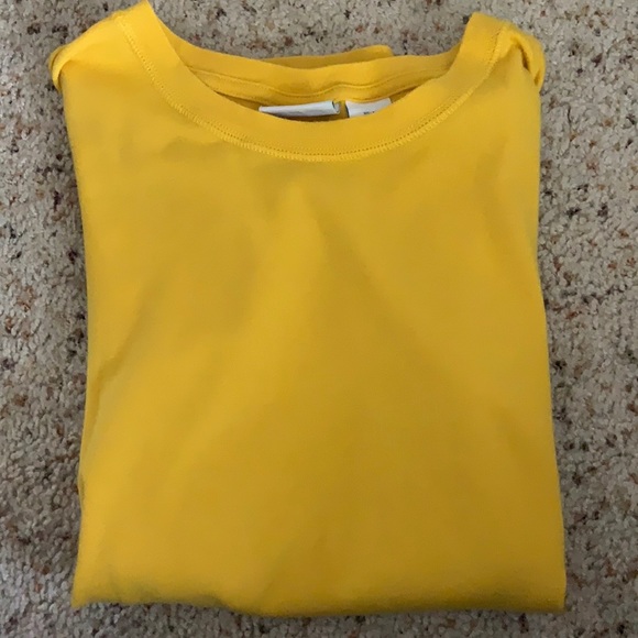 Yellow t - Picture 1 of 1